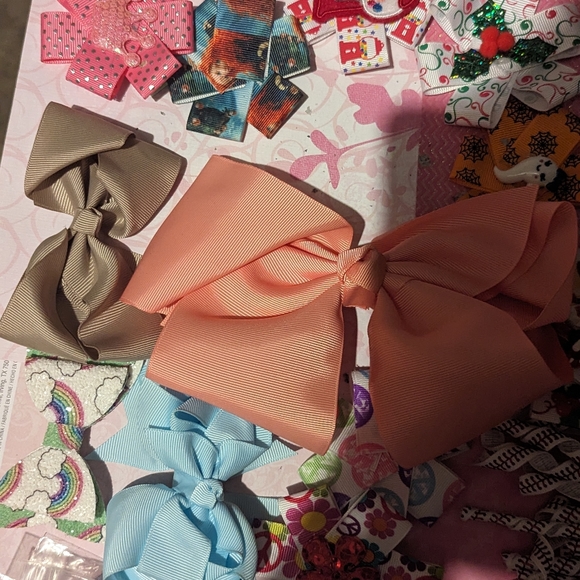 Bows - Picture 7 of 10